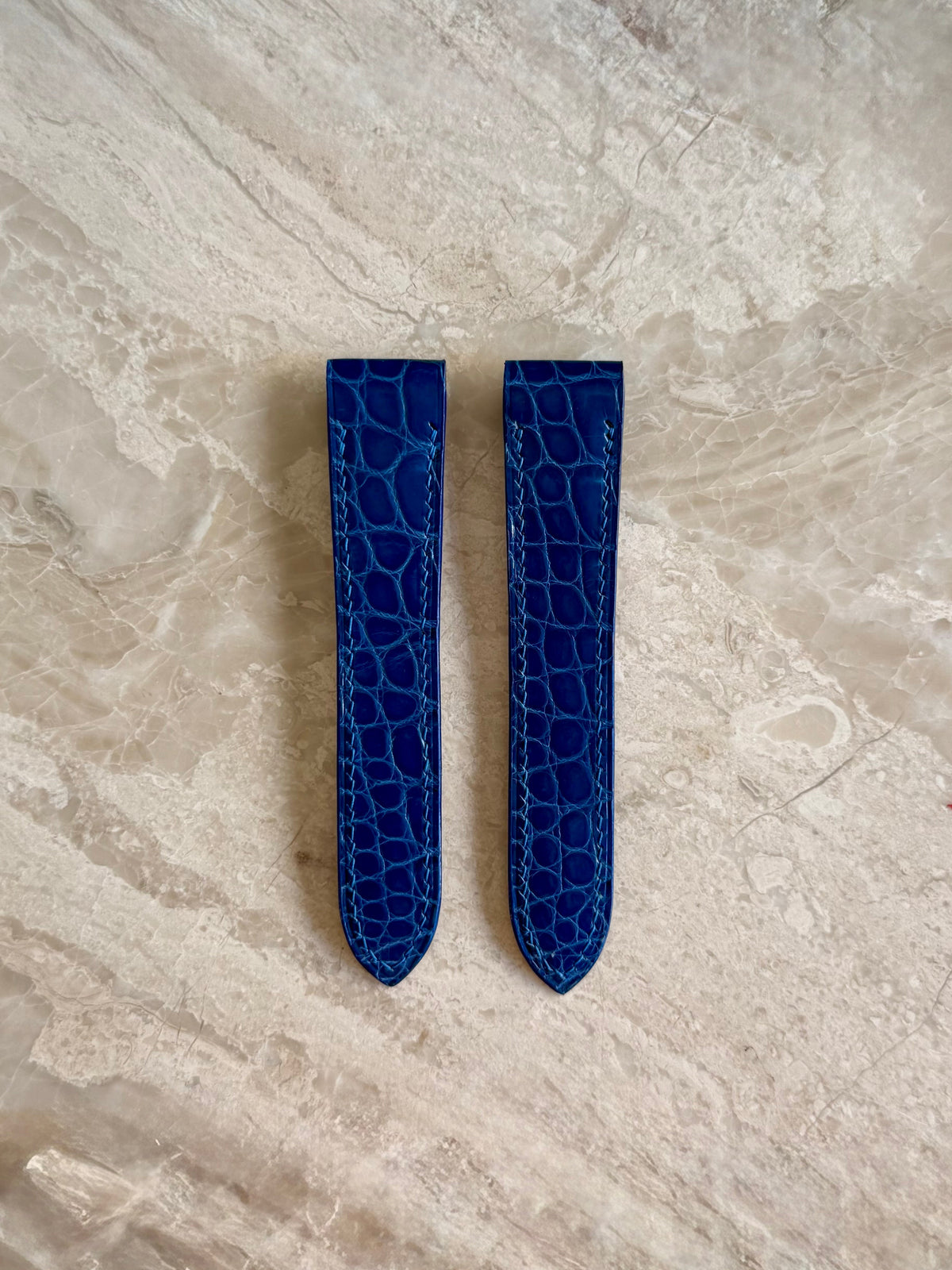 Handmade shiny blue alligator strap for the Cartier Santos 100, two equal halves without buckle holes