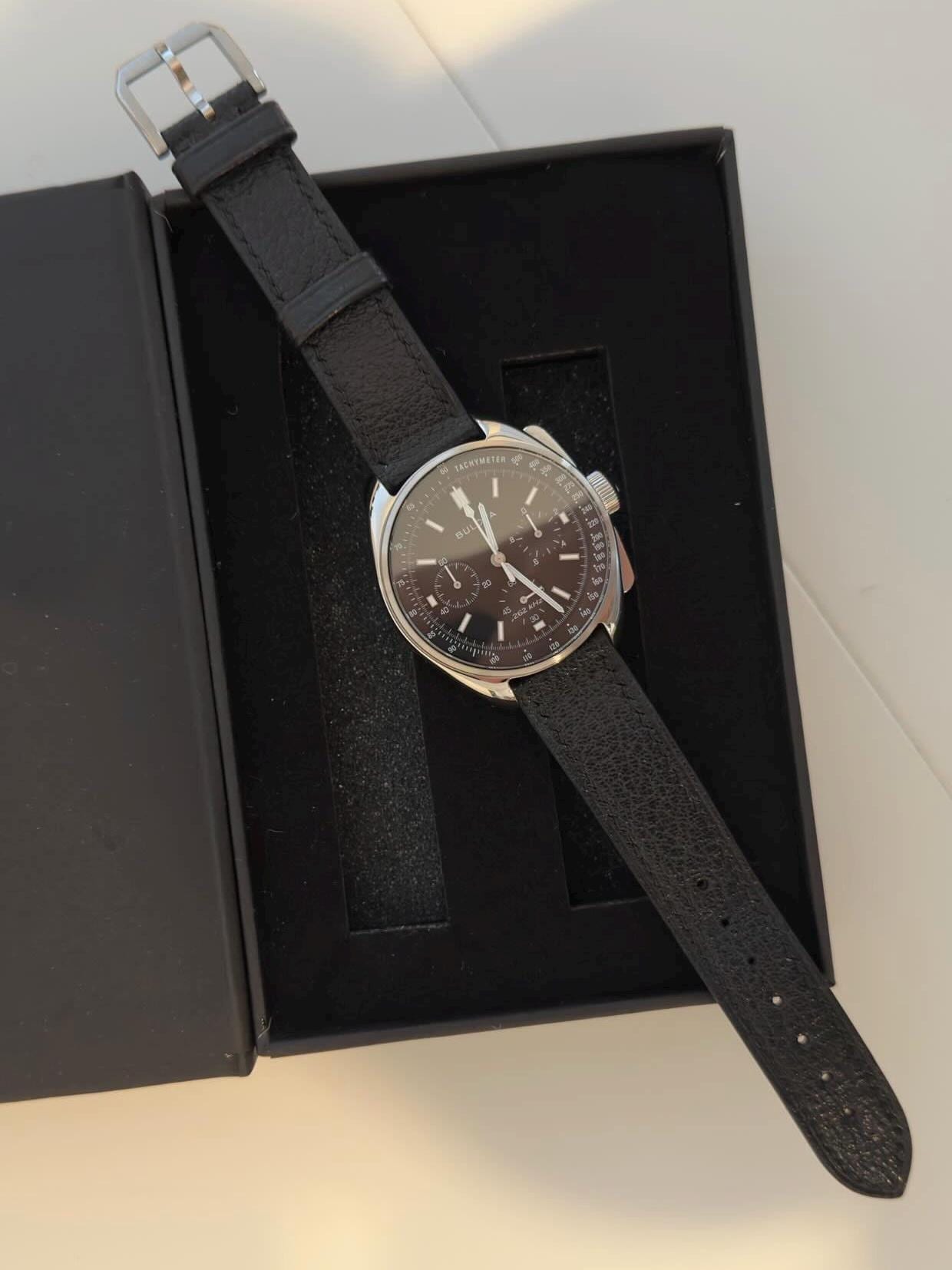 Maßgefertigtes, handgefertigtes Uhrenarmband aus Chévre-Sully-Leder