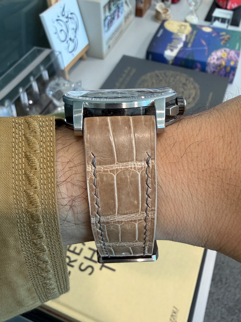 Maßgeschneidertes Cartier Tank Lederuhrenarmband – handgefertigtes glänzendes Alligatorlederarmband