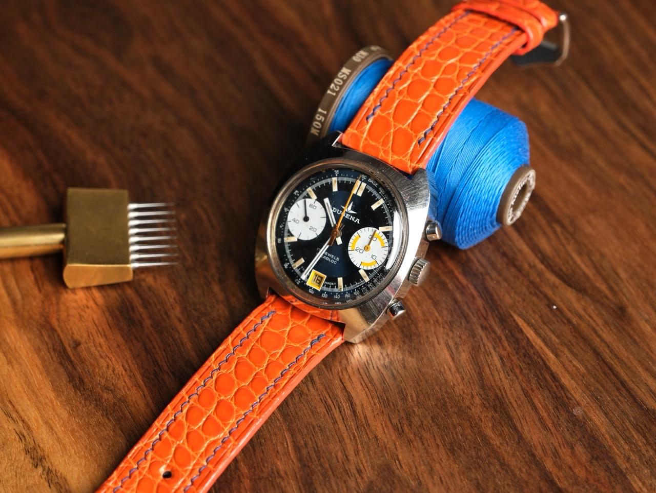 Maßgefertigtes, handgefertigtes Uhrenarmband aus glänzendem Alligatorleder