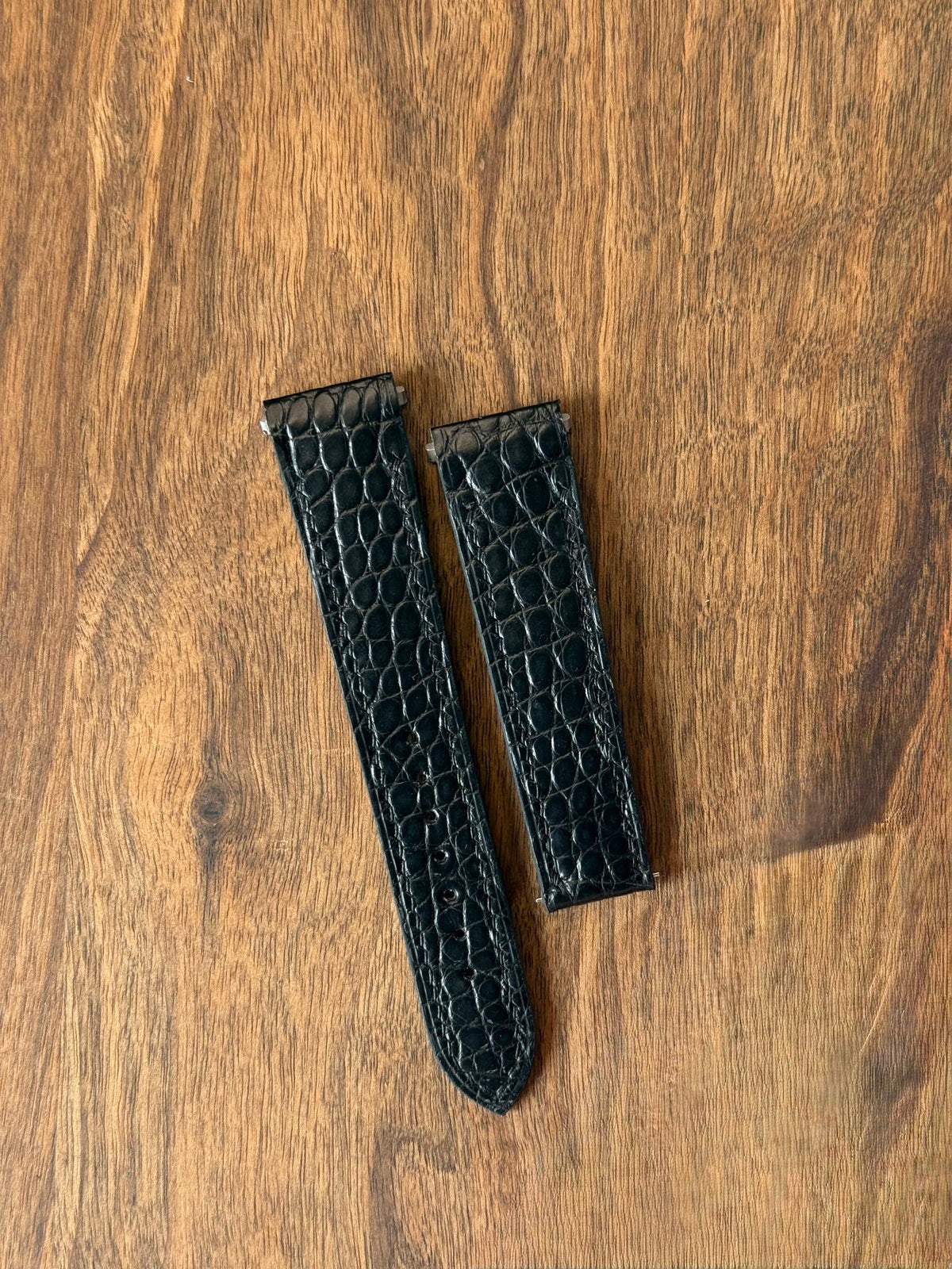 Matte alligator leather strap for Cartier Santos WSSA – handmade by Atelier Taha