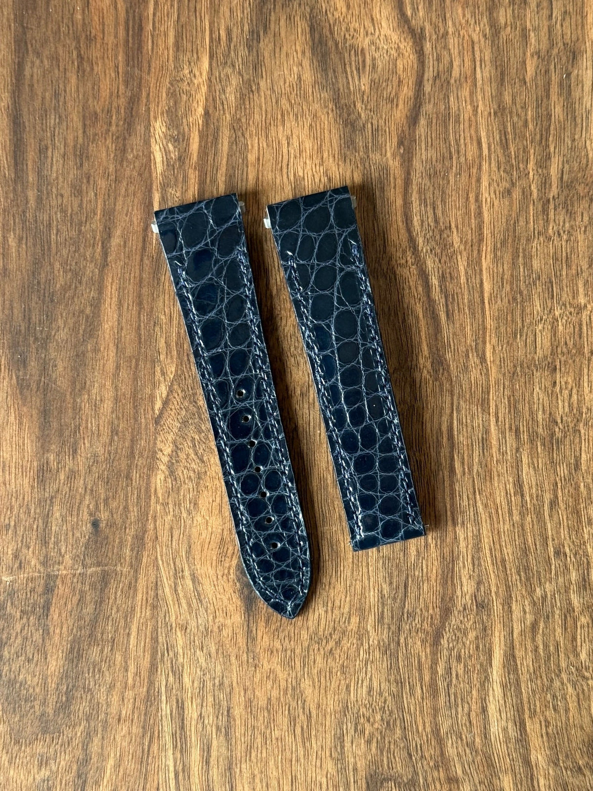 Shiny Alligator Flank Watch Strap – Handmade to Order
