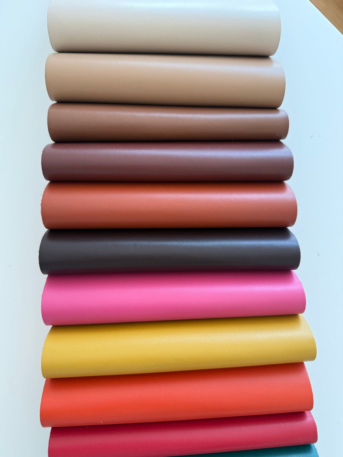 Satinlys calf leather strap – handmade by Atelier Taha