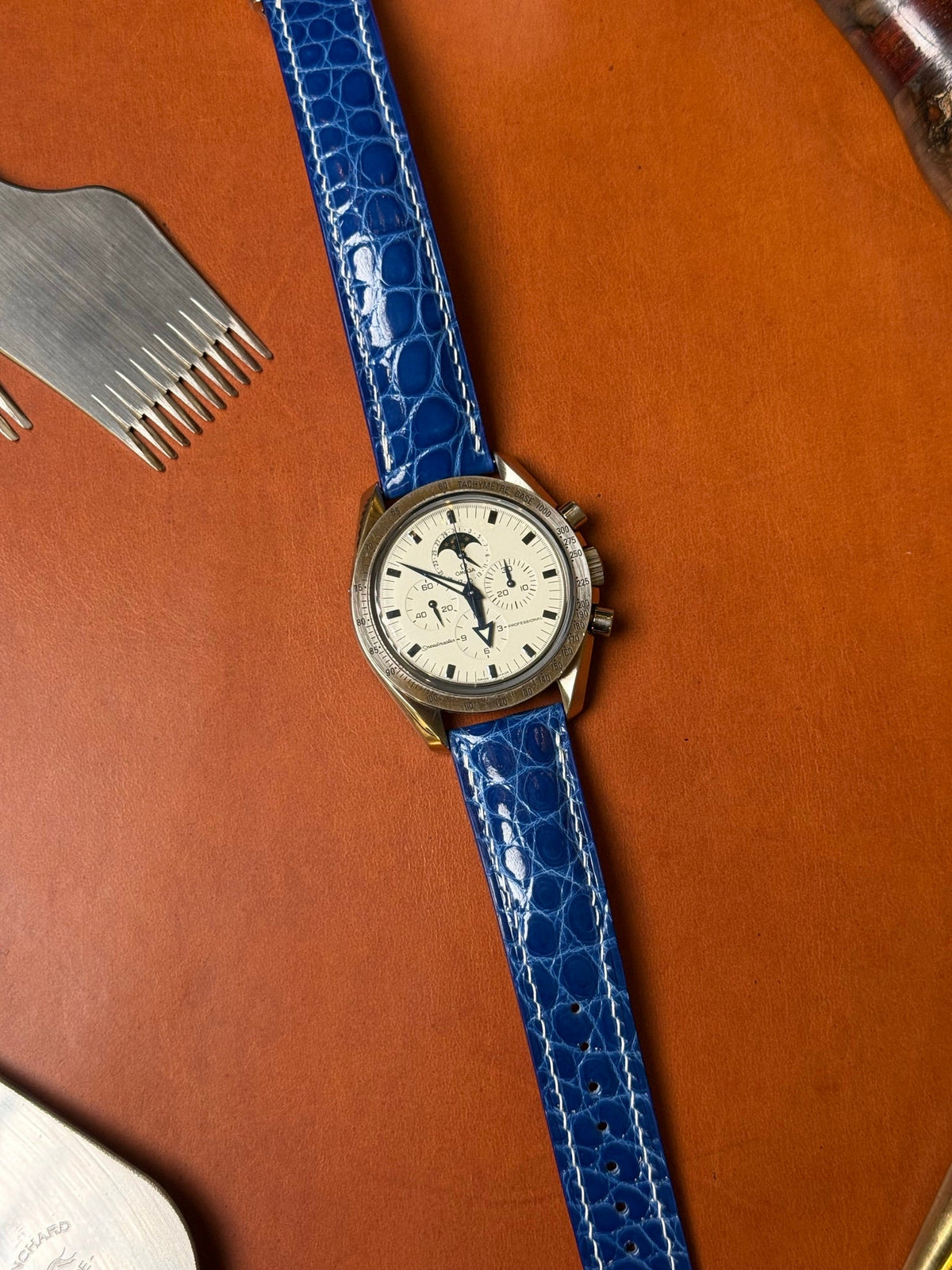 Shiny alligator leather strap for Omega Speedmaster & Seamaster – handmade by Atelier Taha