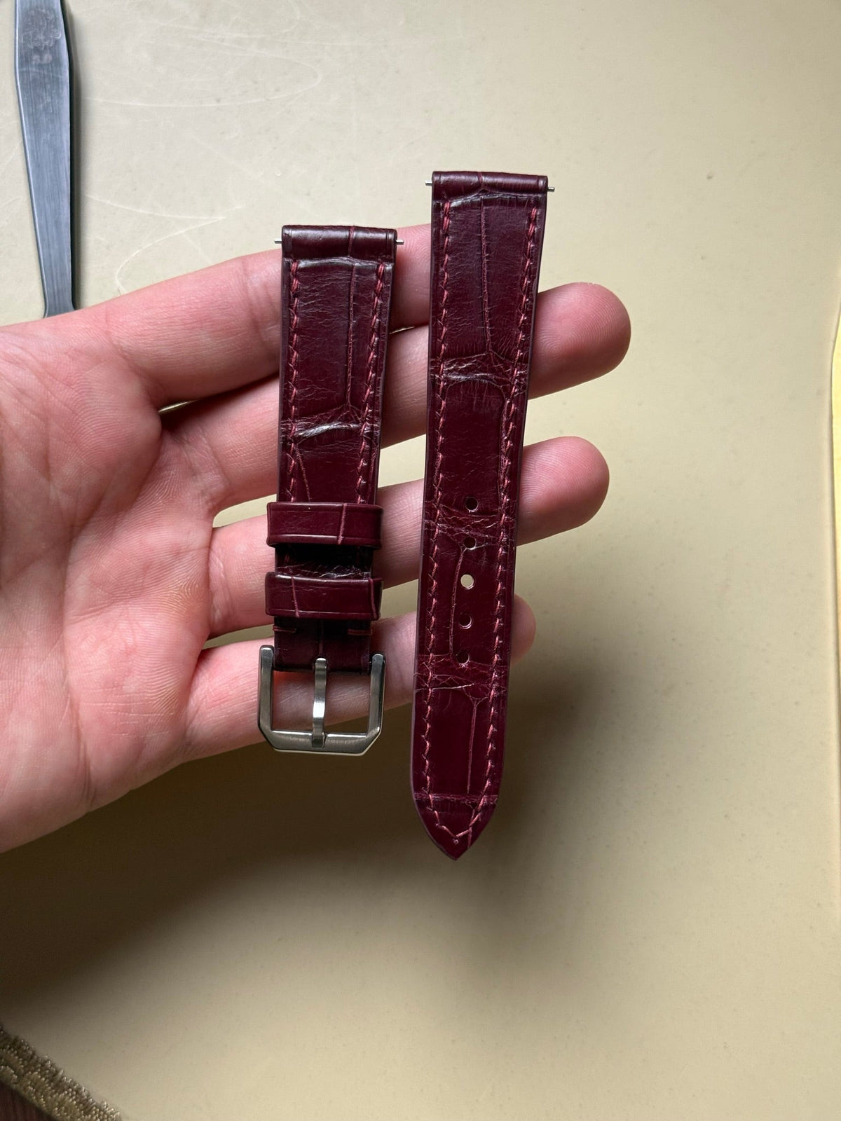 Large grain alligator leather strap – handmade by Atelier Taha